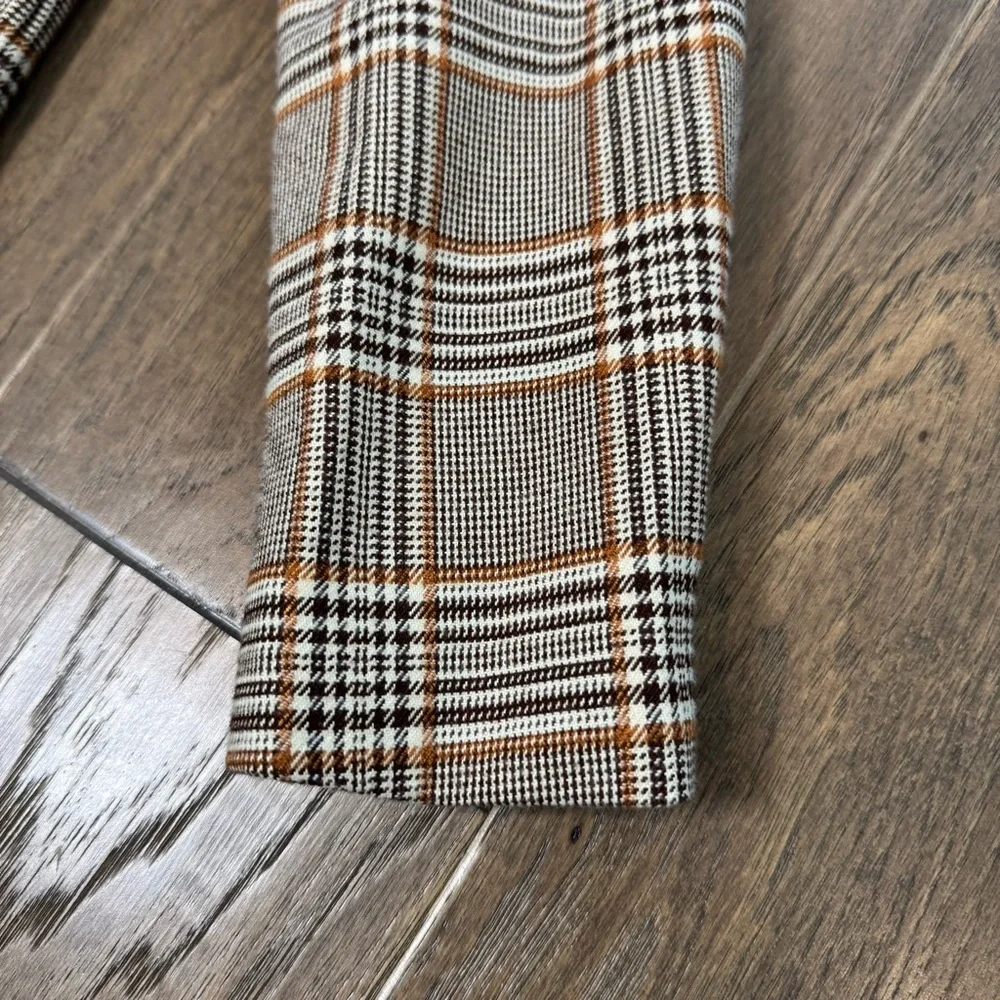 Urban Outfitters Double-Breasted Plaid Blazer - Picture 6 of 15